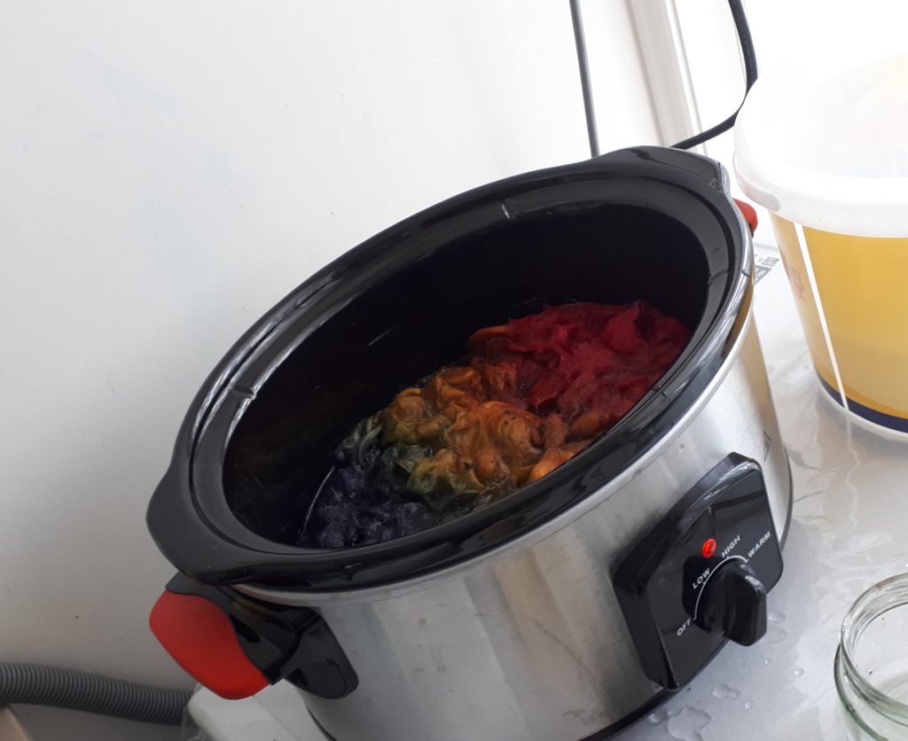 slow cooker dyeing